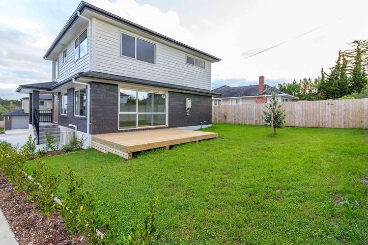 61a Tirimoana Road Te Atatu South_1