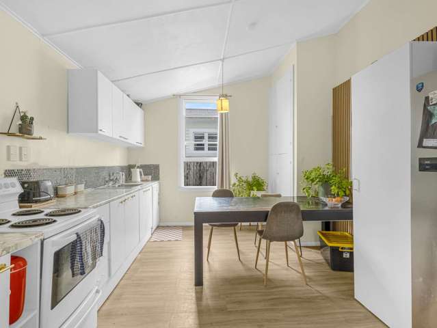 208 Lyndon Road West Hastings Central_3