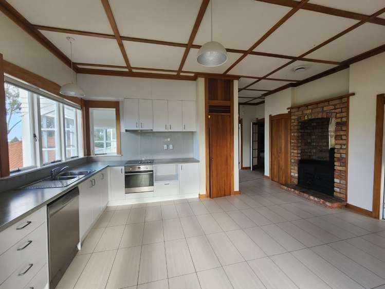 24 Maungakiekie Avenue 1677_5