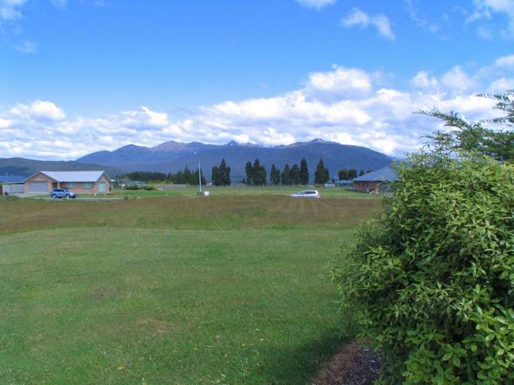 16 Orbell Crescent Te Anau_4