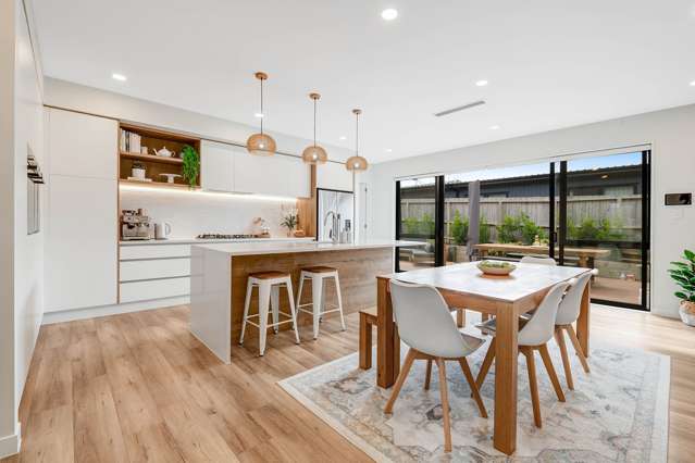 13 Surf View Crescent Red Beach_1