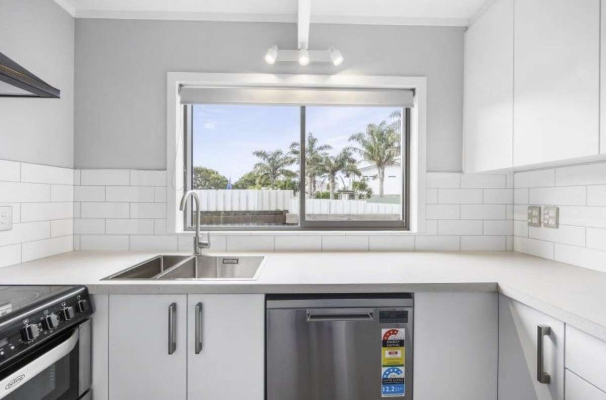 7 & 7A Litchfield Place_4