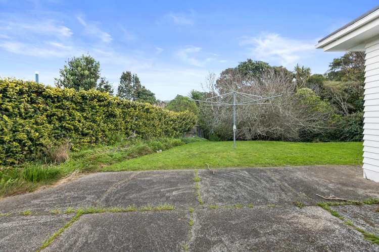 17 Hampton Hill Road Tawa_13