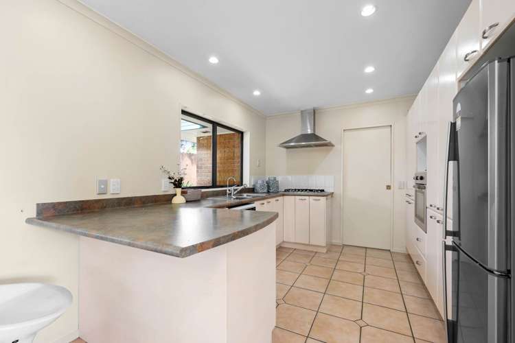 2/25 Thirlmere Rise Northpark Manukau City Houses for Sale One Roof