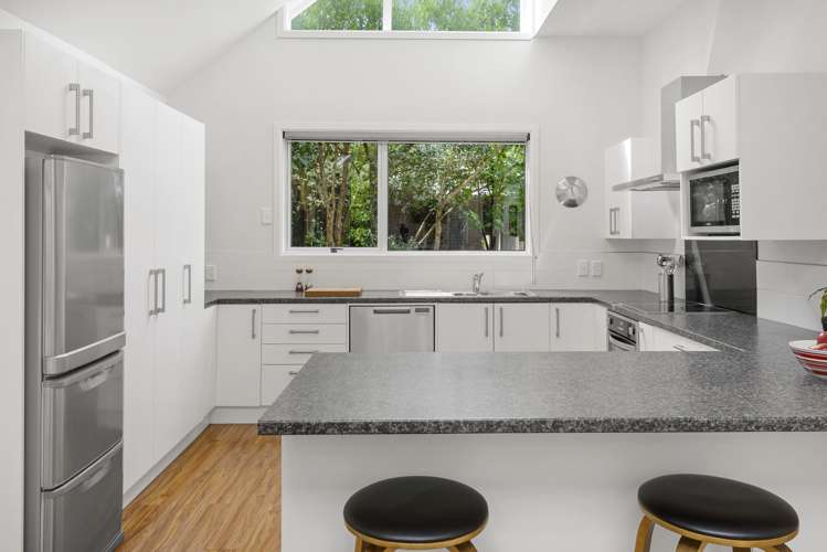 2 Cass Bay Place Cass Bay_8