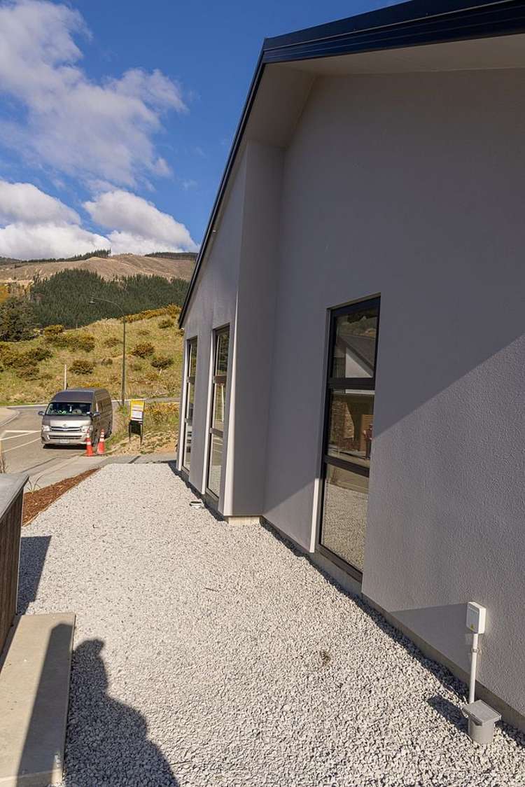 1 Hill Tops Way Stoke_6