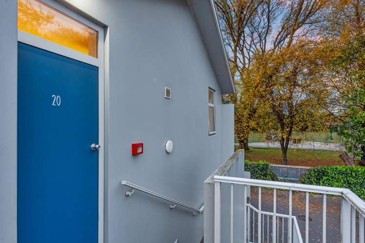 20/14 Brougham Street Addington_13