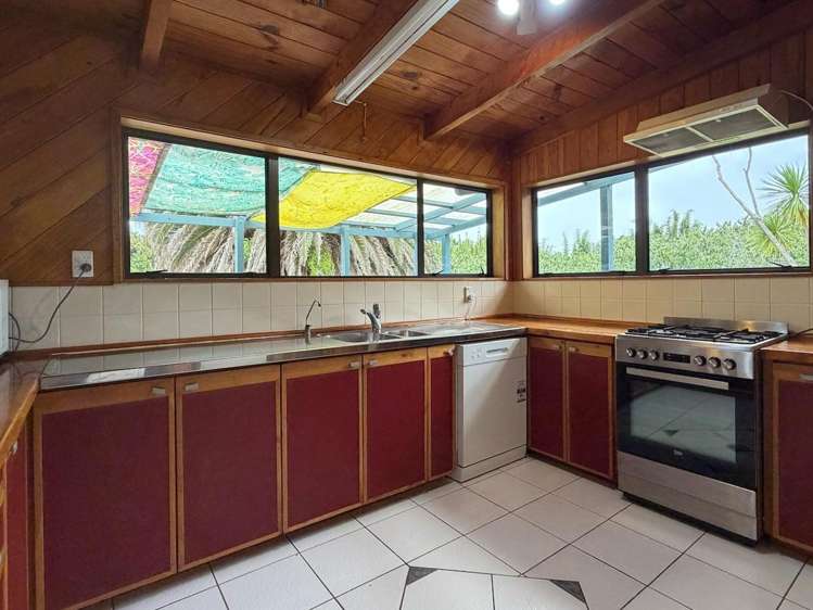 142 Takahe Road/ 2 Kaka St Ahipara_7