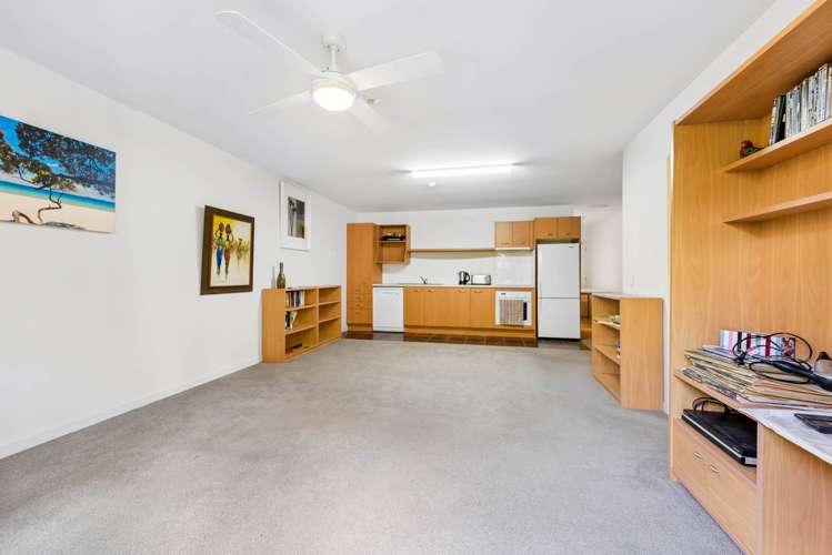 16/241 Hinemoa Street Birkenhead_6