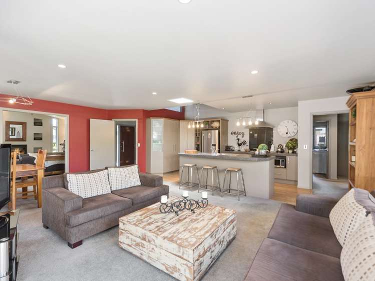 82 Saint James Drive Huntington_5