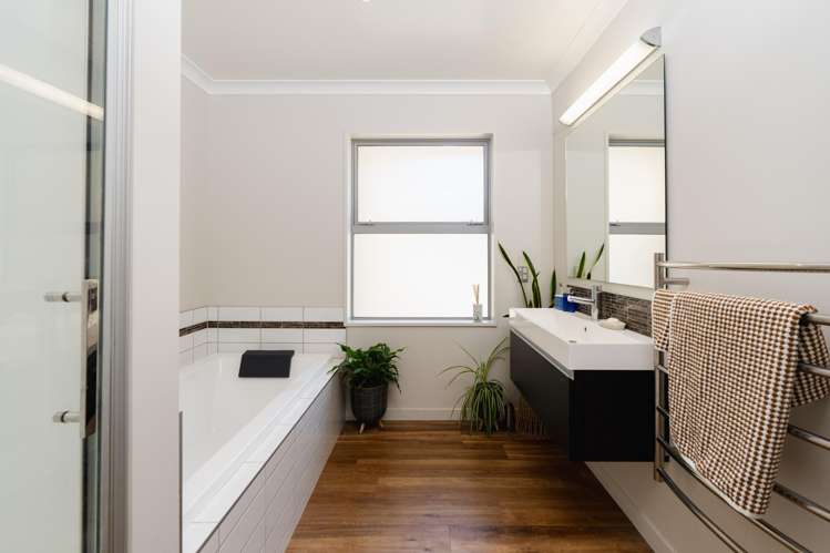 37 Highgrove Saint Clair_22