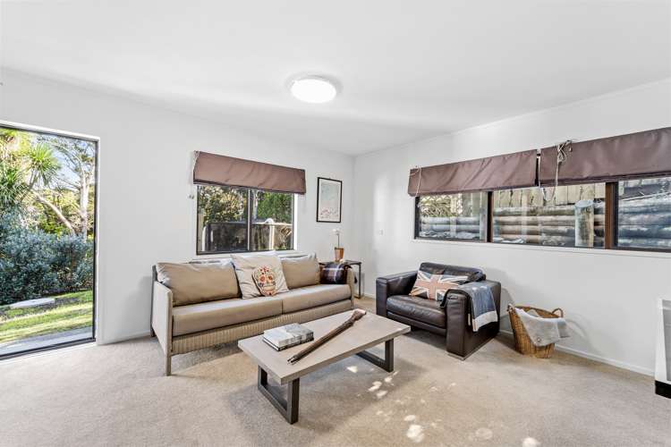 34 Grand View Road Leigh_19