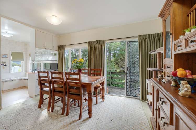 67 Beach Road Mellons Bay_9