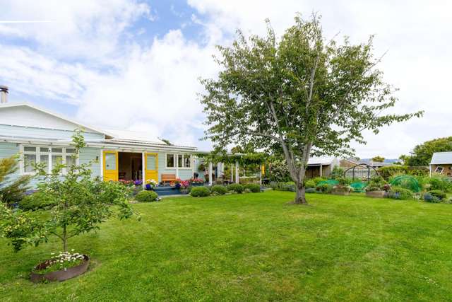 37 Kiharoa Street Otaki Beach_1