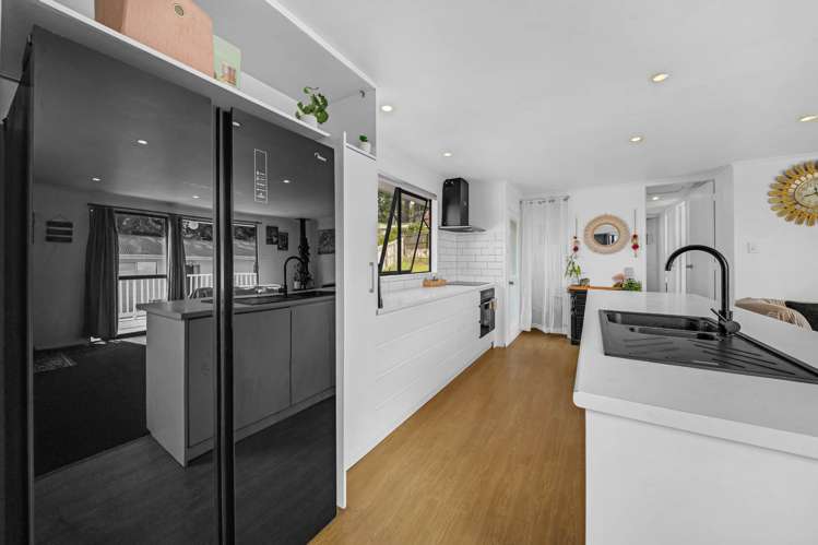 18 Pitcher Place Glen Eden_8