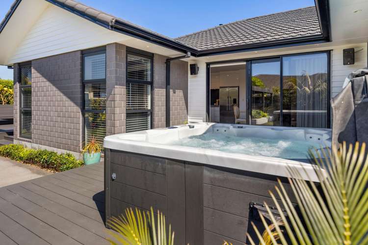 5 Augusta Grove Waiwhakaiho_28
