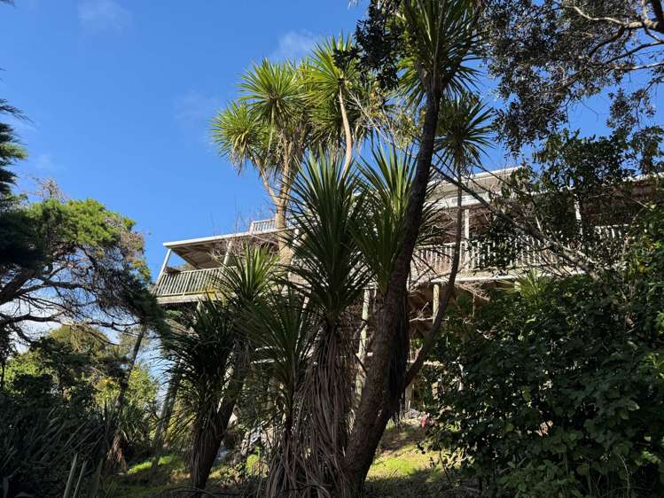 649 Medland Road_4