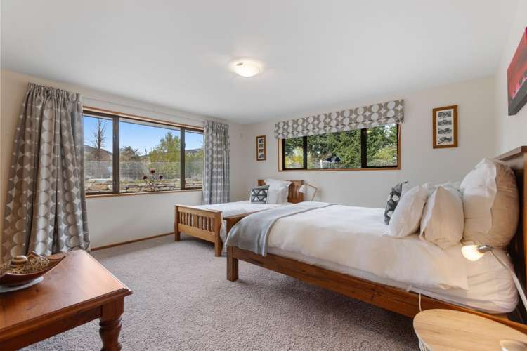 401 Aubrey Road Wanaka_19