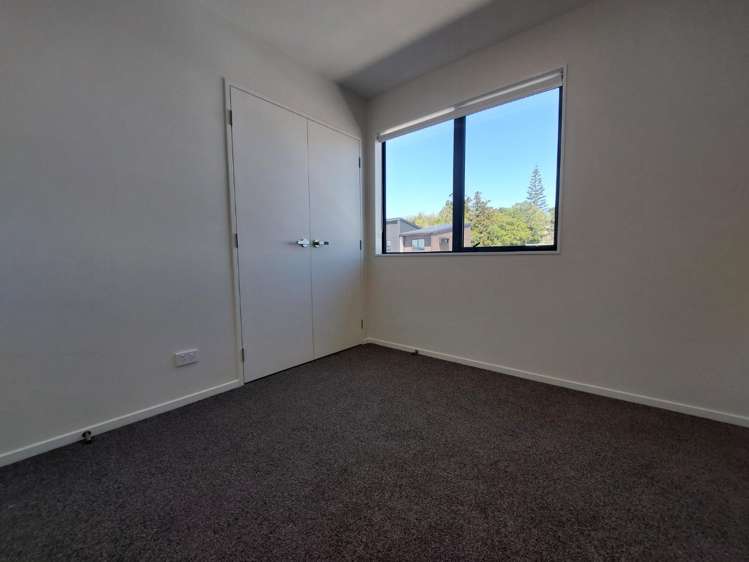 6 Selo Street Glen Eden_7