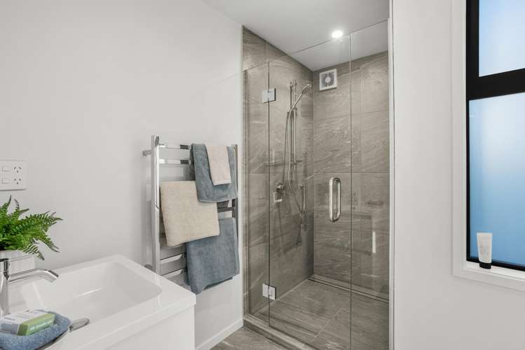 13/200 Knights Road Hutt Central_7