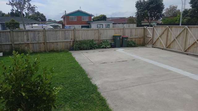 6 Riverina Avenue Pakuranga_1