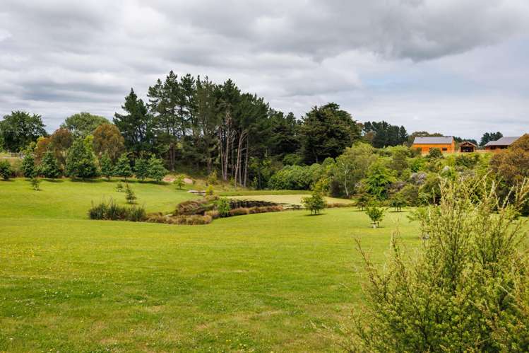 64 Hartwell Drive Kelvin Grove_19