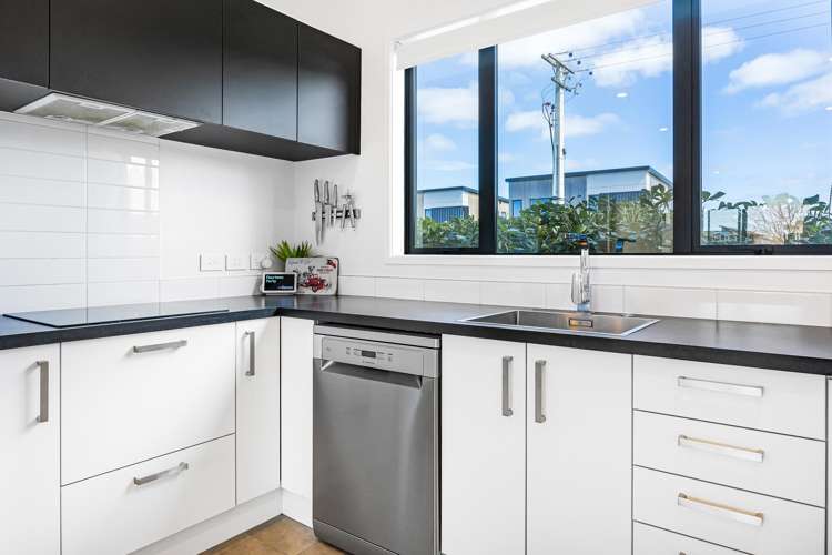 4/7 Scott Road Hobsonville_7