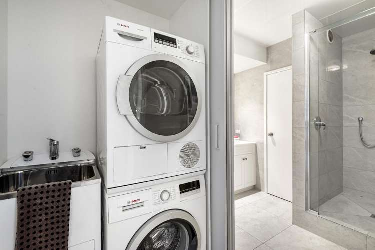 3/25 Stanley Point Road Devonport_12