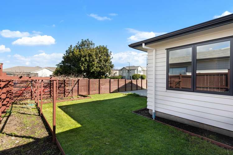 11 Soaring Bird Drive Takanini_22