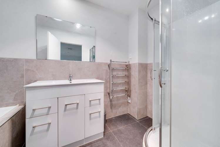 12 Windfola Parkway Takanini_11