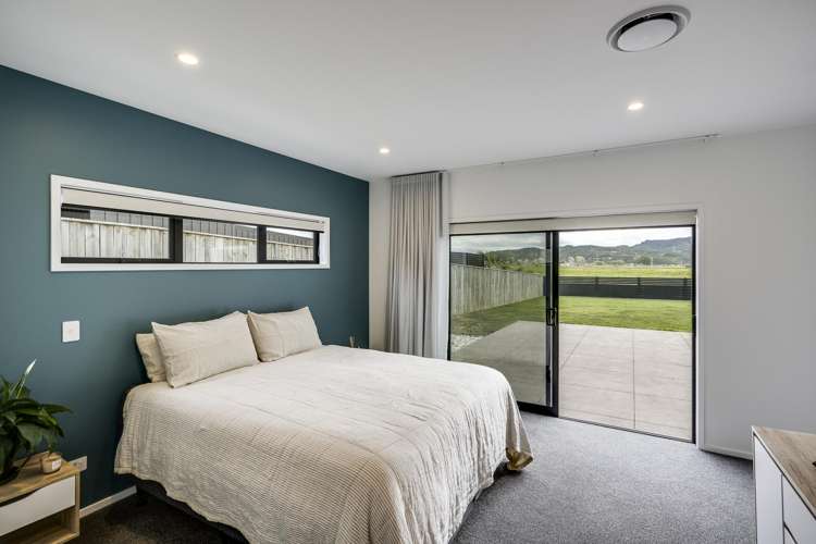 29 Pohutukawa Drive Bay View_12