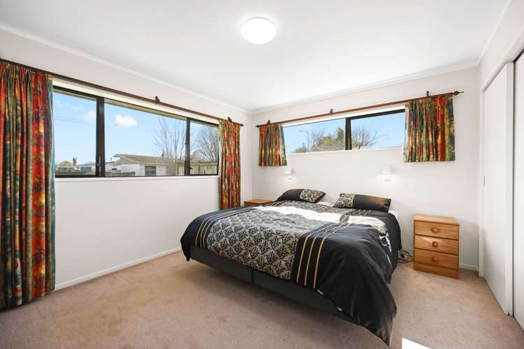 14 Colstone Street Glenview_11