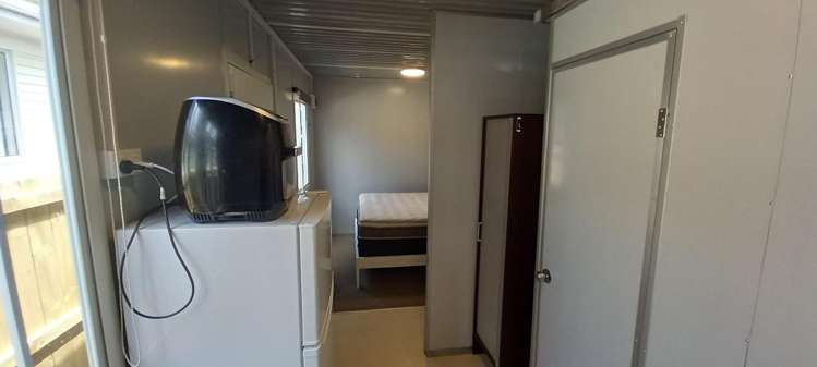 unit 2/7 Vimy Place_0