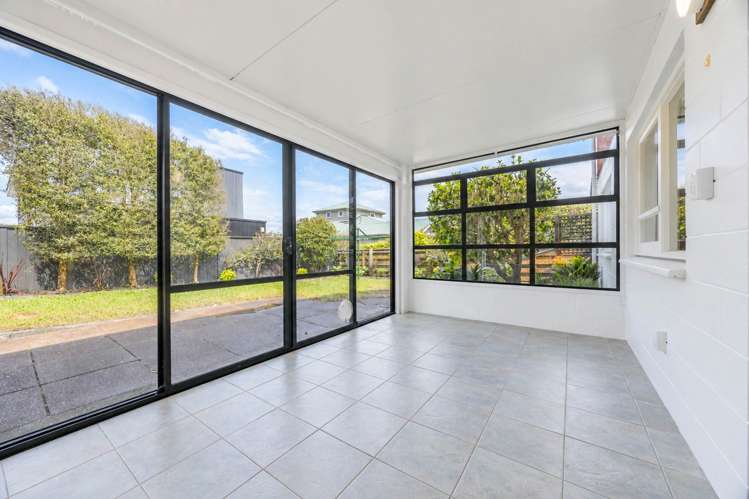 2/30 St Vincent Avenue Remuera_15
