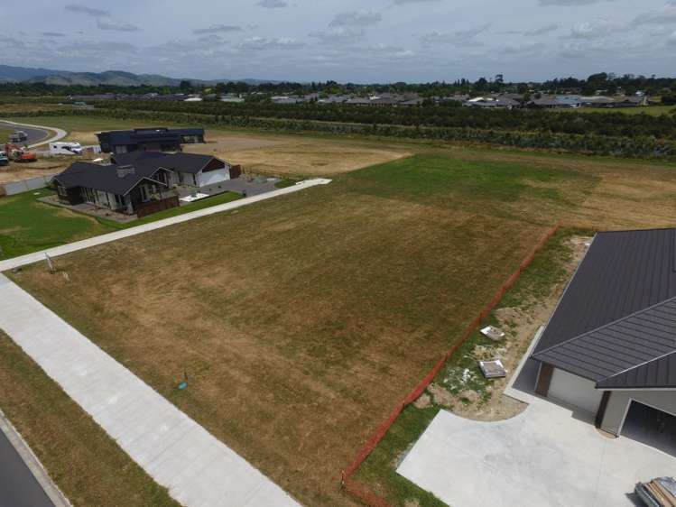 29 Alan Livingston Drive Cambridge_11