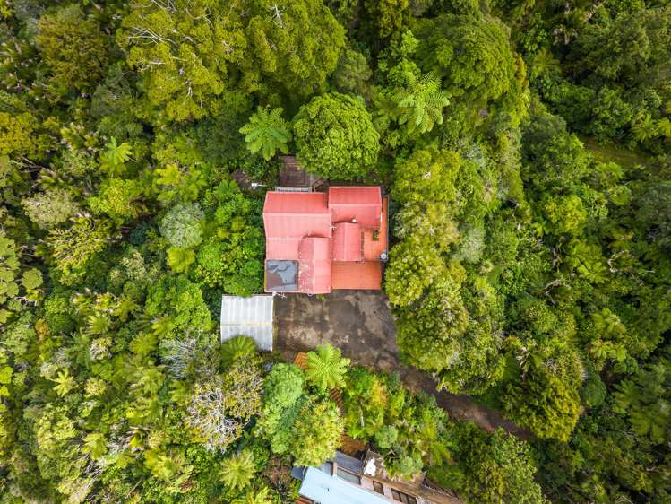 1/51 Quinns Road Waiatarua_34