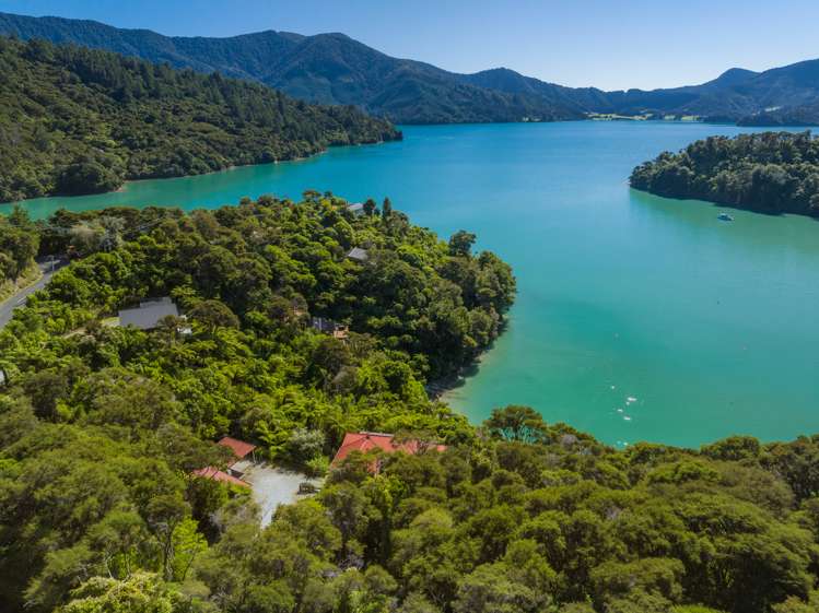 1699 Kenepuru Road Kenepuru Sound_31