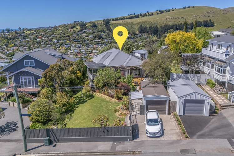 25 Huntsbury Avenue Huntsbury_24