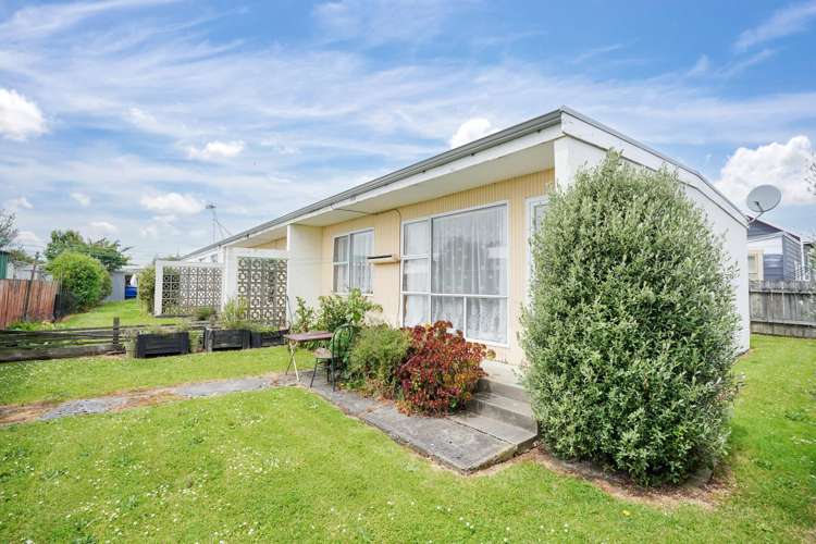 90 Herriot Street Richmond_28