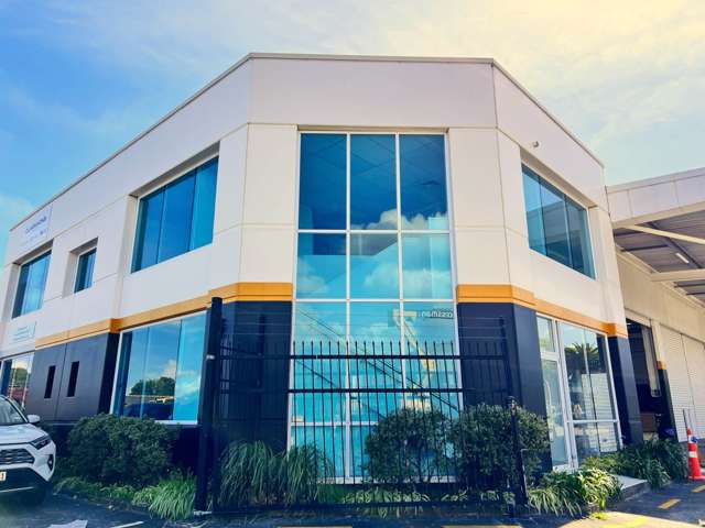 SMART, FRESHLY REFURBISHED, SMALL OFFICE