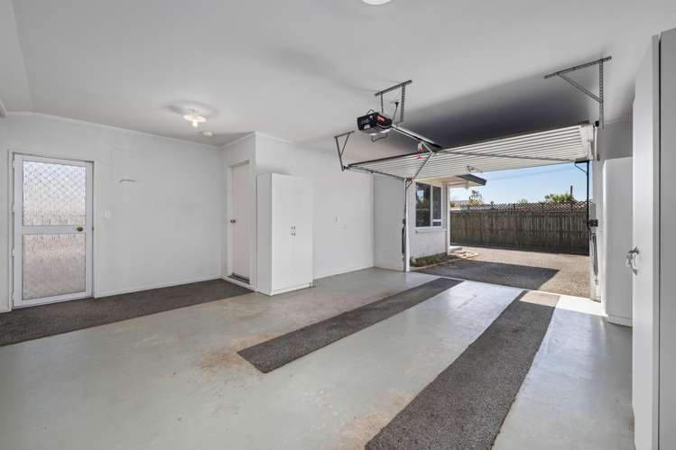 2/75 Howick Road Redwoodtown_10
