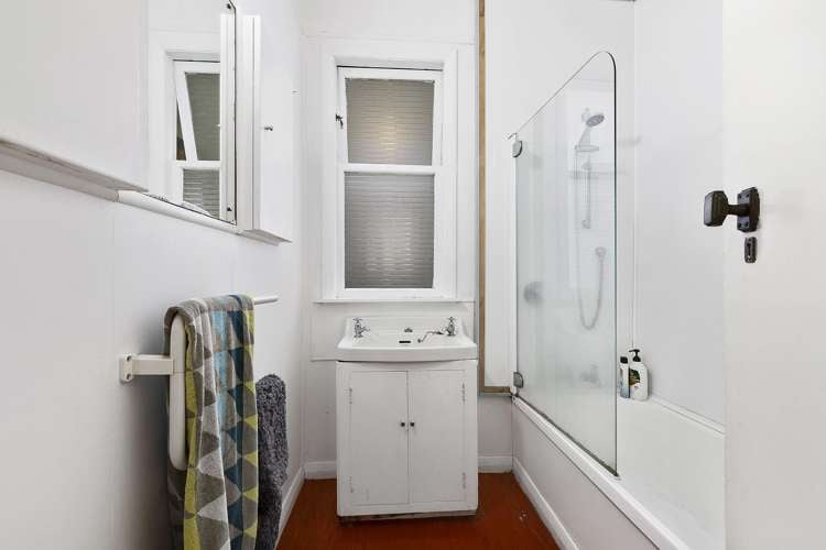 8 Levy Street Mount Victoria_14