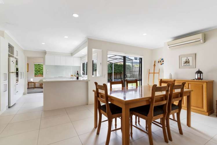 17 Heyington Way East Tamaki Heights_21