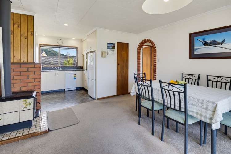296 Waikawa Road Picton_12