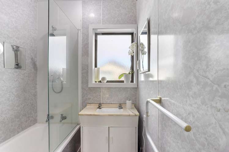 1/28 Neill Street Hornby_12