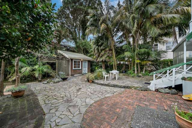 17 Hillside Crescent South Mt Eden_1