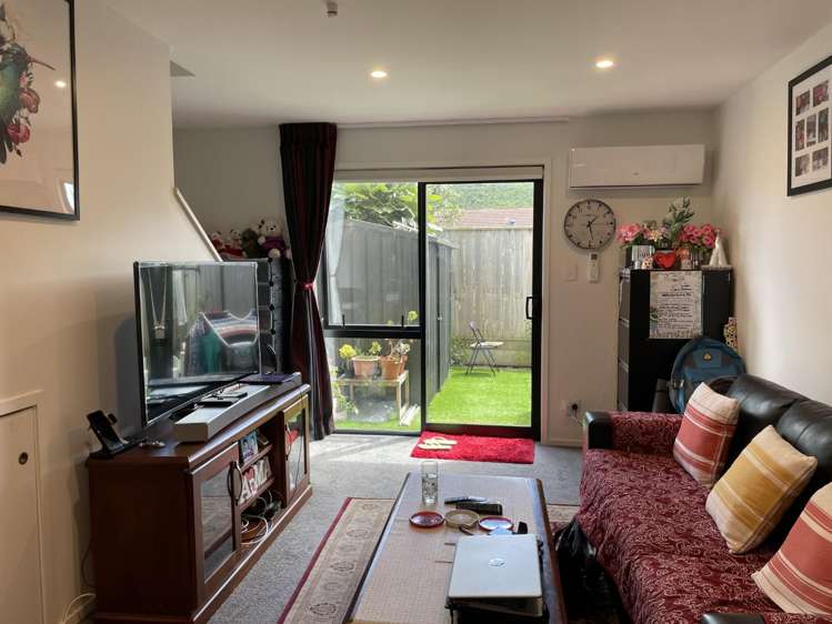 10/17 Pearce Crescent 1353_5