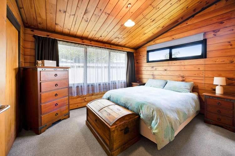 23 Rospeath Crescent Spotswood_11