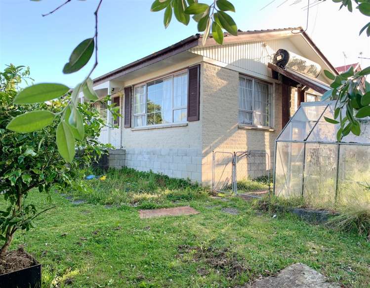 1/9 Wairata Place Te Atatu South_17