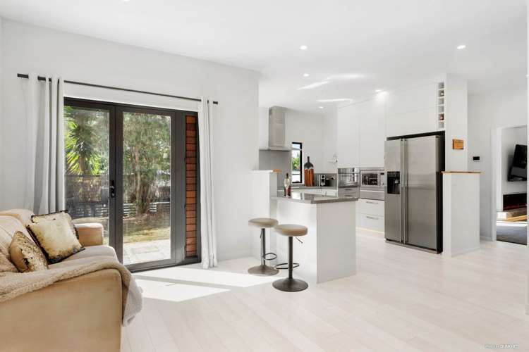 6a Tallington Crescent Torbay_5